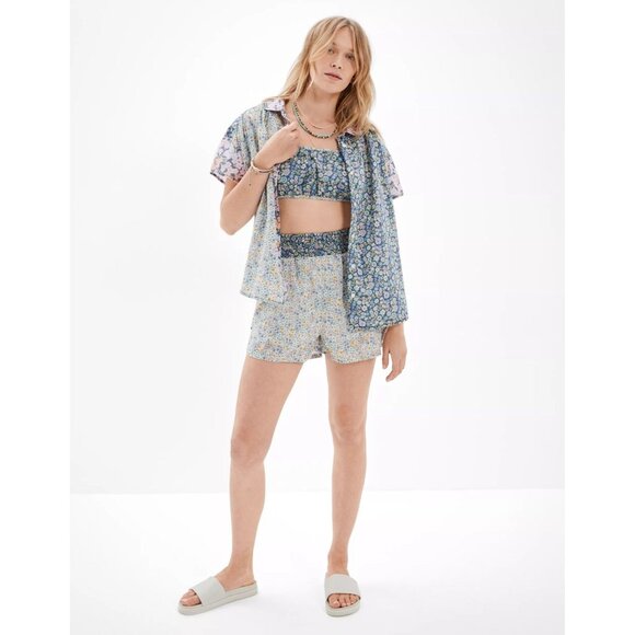 American Eagle Outfitters Tops - AMERICAN EAGLE Resort Blue Floral Cotton Poplin Short Sleeve Shirt, Size M